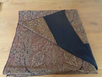 Paisley print sjaal:2.20 x 1.06 cm beschikbaar voor biedingen