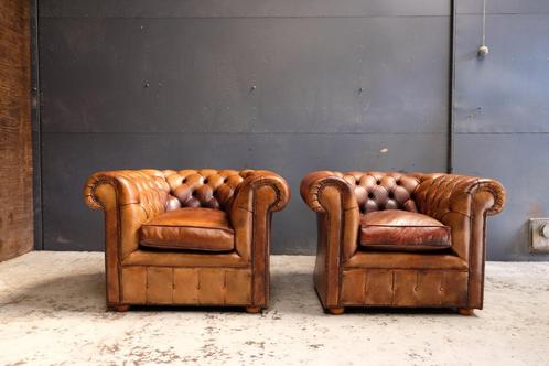 prachtig geleefde origineel Engelse Chesterfield fauteuil, Huis en Inrichting, Fauteuils, Gebruikt, Leer, 75 tot 100 cm, Minder dan 75 cm