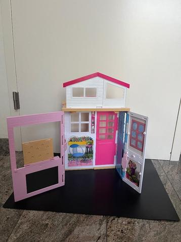 Barbie vakantie huis opvouwbar /  opklapbaar/ inklapbaar beschikbaar voor biedingen