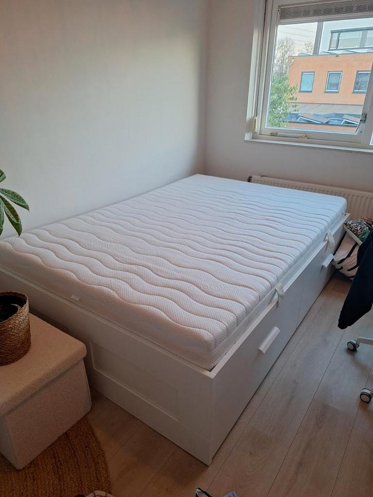 Ikea Brimnes bed 140x200 met lades, lattenbodem en matras, Huis en Inrichting, Slaapkamer | Bedden, Gebruikt, Tweepersoons, 140 cm