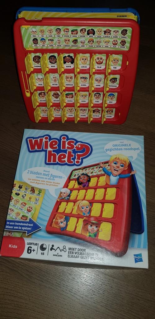 Hasbro Wie is het? 6+, Hobby en Vrije tijd, Gezelschapsspellen | Overige, Gebruikt, Een of twee spelers, Ophalen of Verzenden