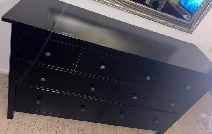 Zwarte ikea dressoir, Huis en Inrichting, Kasten | Dressoirs, Zo goed als nieuw, 150 tot 200 cm, 25 tot 50 cm, Ophalen of Verzenden