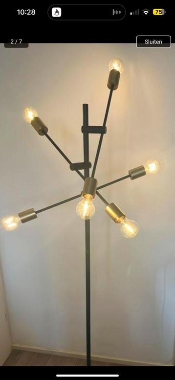 Nieuw!! Originele prijs 230eu! Vloerlamp goud zwart beschikbaar voor biedingen