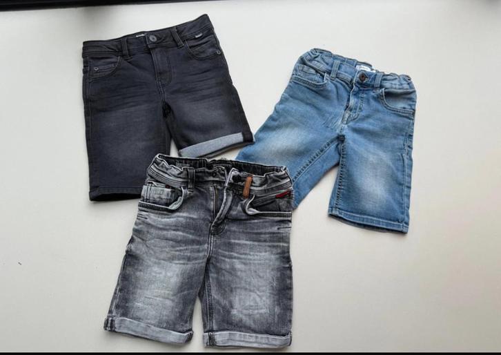 3 Jeans Shorts Maat 128 - Zomerklaar!, Kinderen en Baby's, Kinderkleding | Maat 128, Gebruikt, Jongen of Meisje, Broek, Ophalen of Verzenden
