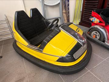 Old school kinder botsauto van Recerchon uit Frankrijk beschikbaar voor biedingen