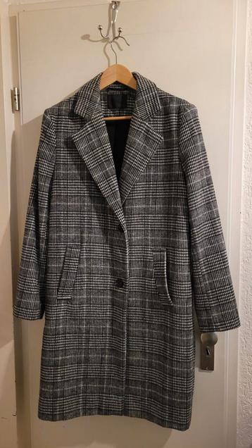 Mantel jas zwart wit geruit beschikbaar voor biedingen
