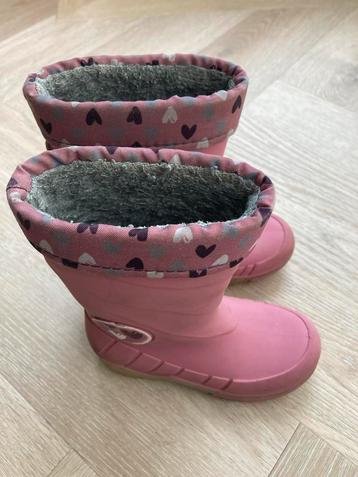 Gevoerde laarzen maat 24/25 beschikbaar voor biedingen