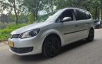 Volkswagen Touran 1.6 TDI Grijs Kenteken Automaat Leder inte, Auto's, Bestelauto's, Euro 5, Gebruikt, 4 cilinders, 700 kg
