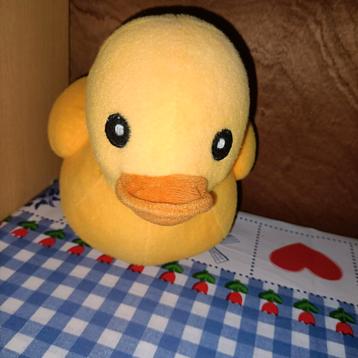 Gele bad eend knuffel 18 cm lang badeend beschikbaar voor biedingen