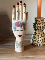 Houten hand Frida Kahlo, Ophalen of Verzenden