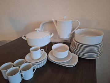 Arzberg Cannelee servies beschikbaar voor biedingen
