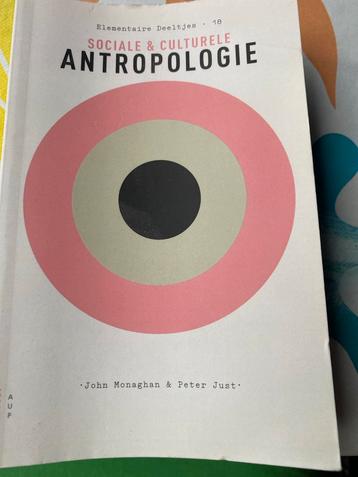 John Monaghan - Sociale en culturele antropologie beschikbaar voor biedingen