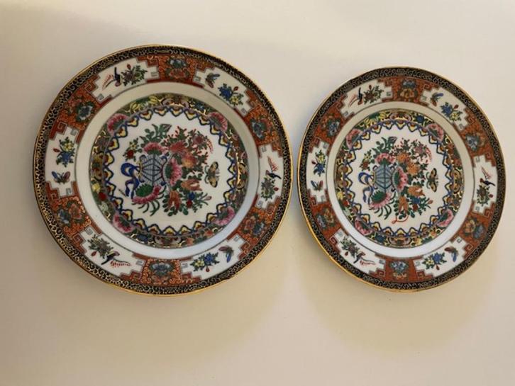 Twee Chinese borden, uitstekende staat, ongeveer 75 jaar oud, Antiek en Kunst, Antiek | Wandborden en Tegels, Ophalen of Verzenden