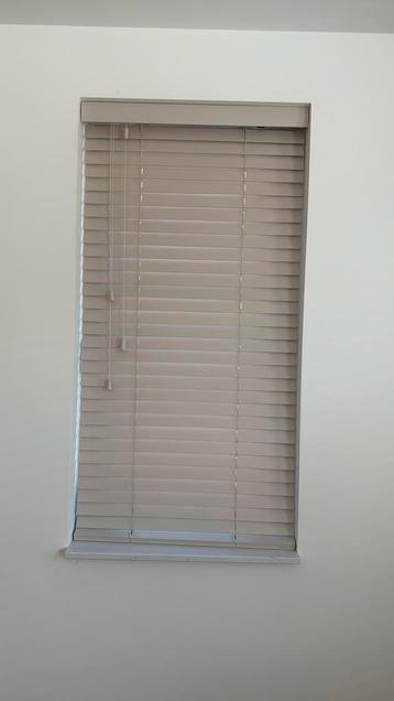 Nieuw! 2x Houten Jaloezieën sunwood - 50mm -  beschikbaar voor biedingen
