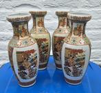 4 identieke vazen / Chinese stijl /  30 cm hoog, Gebruikt, Overige kleuren, Aardewerk of Porselein, Ophalen of Verzenden
