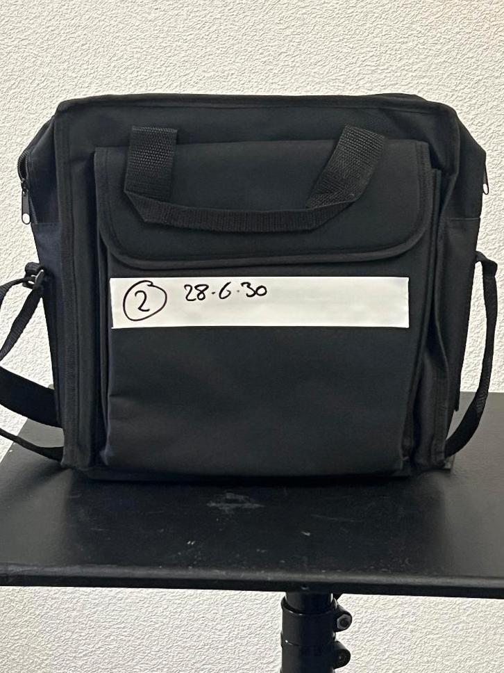 Tas 2 28x6x30, Computers en Software, Laptoptassen, Gebruikt, Schoudertas, 16 inch, Ophalen of Verzenden