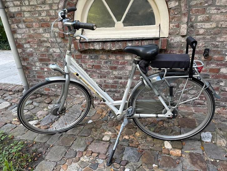 Gazelle Chamonix Pure 3v - Naafdynamo, Fietsen en Brommers, Fietsen | Dames | Damesfietsen, Gebruikt, Gazelle, Versnellingen, 56 cm of meer