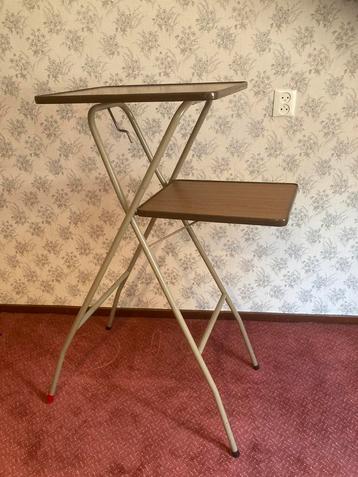 VINTAGE PROJECTORTAFEL beschikbaar voor biedingen