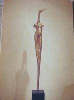 Boomerang kaart van een bronzen vrouw vogel - Emile Cornelis, Verzamelen, Ansichtkaarten | Themakaarten, Verzenden, 1980 tot heden