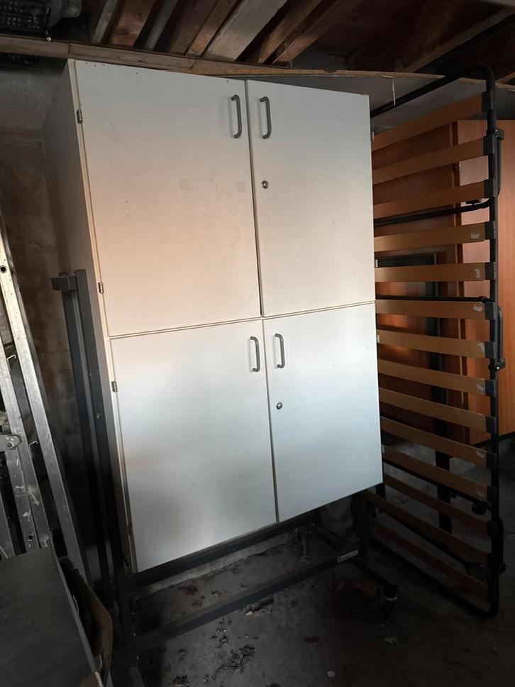 Witte Tv Kast met Deuren, Huis en Inrichting, Kasten | Kledingkasten, Gebruikt, 100 tot 150 cm, 50 tot 100 cm, 25 tot 50 cm, Met deur(en)