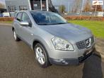 Nissan Qashqai 1.6 Visia airco panoramadak zeer mooie auto, Voorwielaandrijving, 1272 kg, 15 km/l, Gebruikt