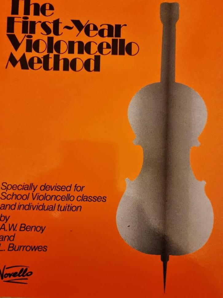 The First Year ViolonCello Methode - Brievenbuspost, Muziek en Instrumenten, Bladmuziek, Zo goed als nieuw, Les of Cursus, Populair