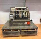 Antieke National Kassa, Ophalen