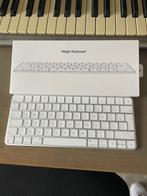 Apple magic keyboard, Ophalen of Verzenden, Zo goed als nieuw, Draadloos, Qwerty
