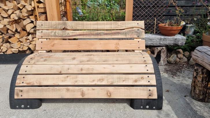 EV9 bandenbankje te koop, Tuin en Terras, Tuinbanken, Zo goed als nieuw, Hout, Ophalen