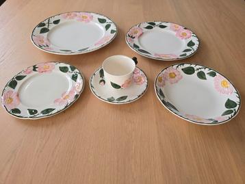 New old stock : set a 6 Villeroy & Boch Wild Rose servies beschikbaar voor biedingen