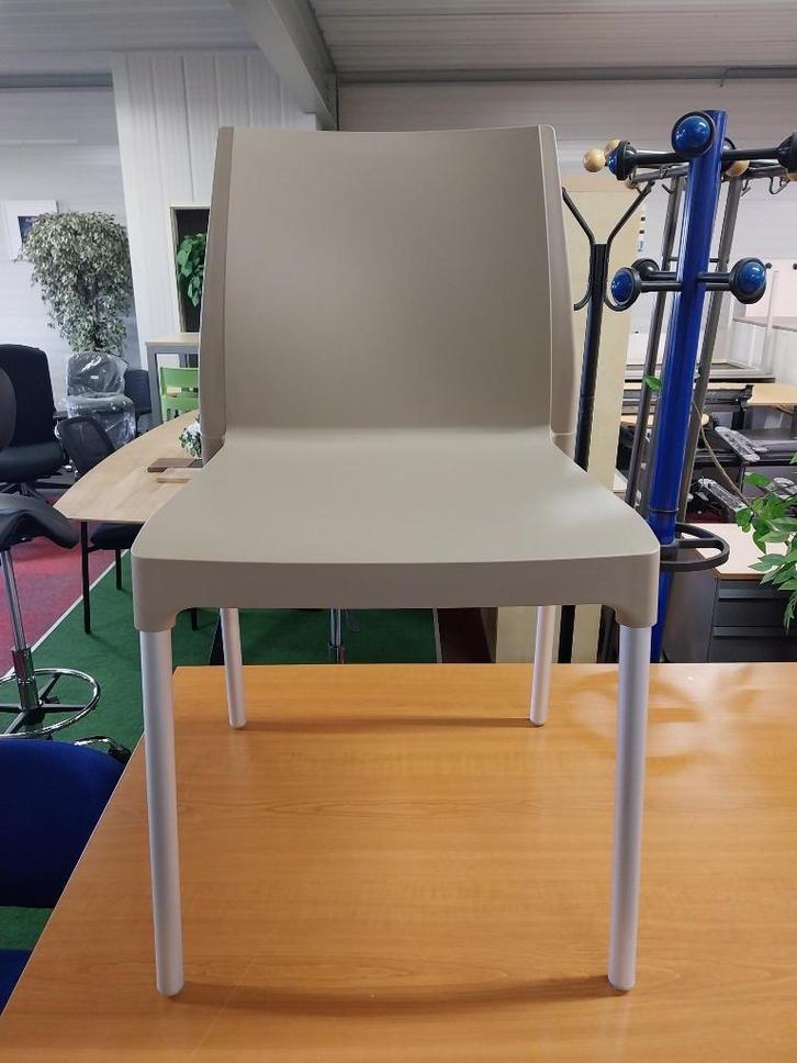 SCAB stoel. Model Tortora. Restpartij!! Nieuw!!!, Huis en Inrichting, Stoelen, Nieuw, Vijf, Zes of meer stoelen, Kunststof, Overige kleuren