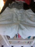 Witte short HUGO BOSS mt 52/54, Kleding | Heren, Broeken en Pantalons, Maat 52/54 (L), Wit, Ophalen of Verzenden, HUGO BOSS