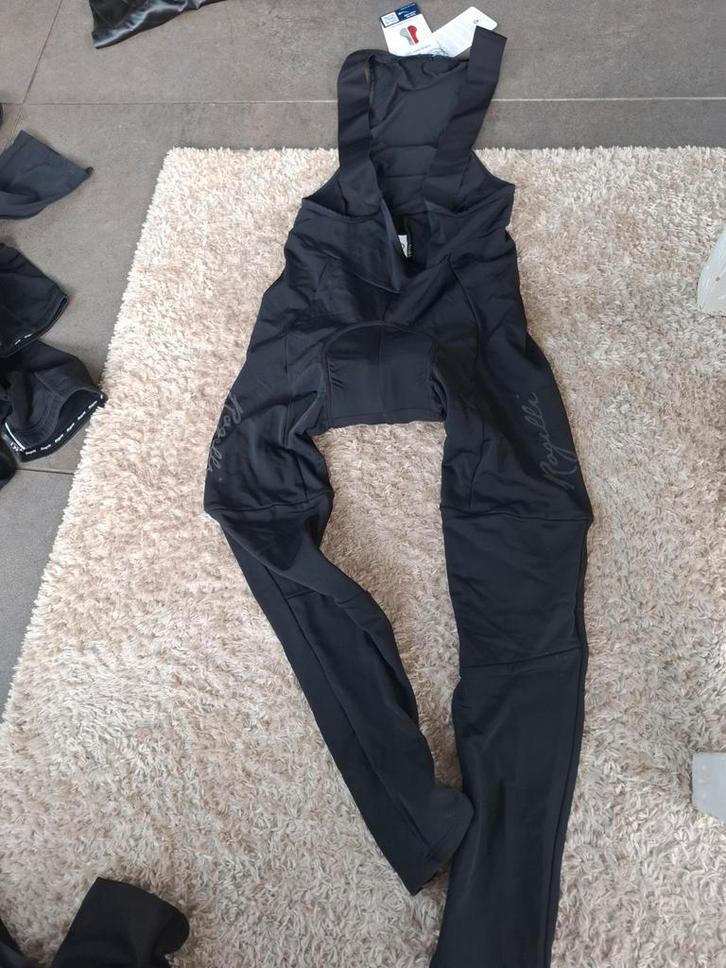 Rogelli essential wielerbroek nieuw maat s dames, Fietsen en Brommers, Fietsaccessoires | Fietskleding, Nieuw, Dames, Bovenkleding