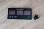 Grote Digitale LED klok (45 cm), Ophalen, Gebruikt, Digitaal, Wandklok
