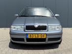 Skoda Octavia Combi 1.6 Comfort Airco Cruise APK NAP, Voorwielaandrijving, Gebruikt, 4 cilinders, Handgeschakeld