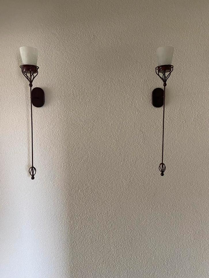 Set van 2 mooie Wandkandelaars, Huis en Inrichting, Woonaccessoires | Kandelaars en Kaarsen, Zo goed als nieuw, 50 tot 75 cm, Metaal
