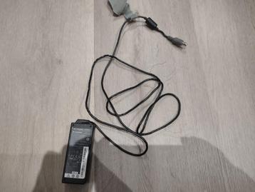 3x Lenovo adapter en 3x apparaatsnoer (2x Volex, 1x ASAP) beschikbaar voor biedingen