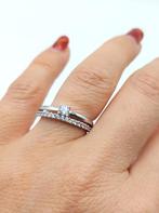 Zilveren ring met zirkonia's, 18 mm, Gebruikt, Info@zilverwebsite.nl, Verzenden, 17 tot 18