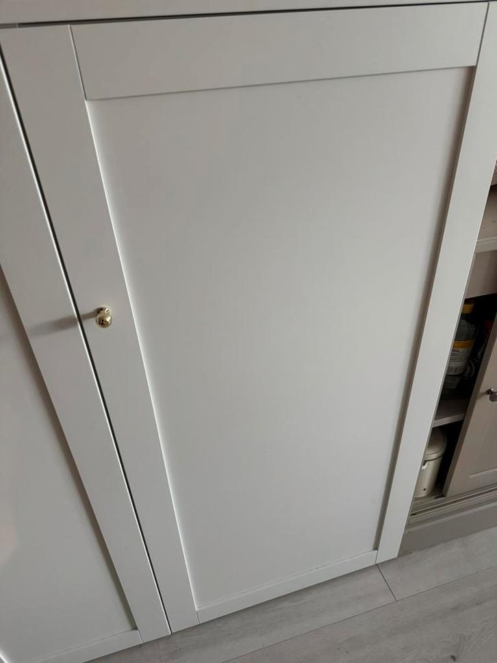 IKEA PLATSA wit 6055120 cm – met deuren, Doe-het-zelf en Verbouw, Deuren en Horren, Zo goed als nieuw, Binnendeur, 200 tot 215 cm