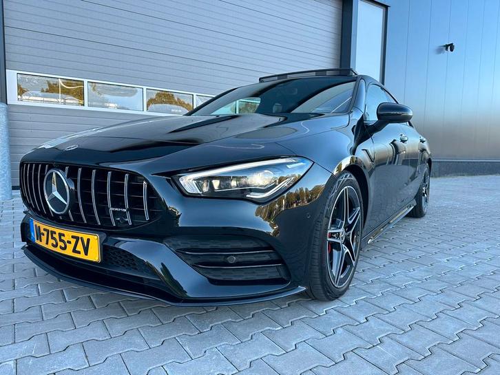 Mercedes-Benz CLA 180 AMG 136pk 7G-DCT 2022 Zwart Pano, Auto's, Mercedes-Benz, Bedrijf, Benzine, B, Sedan, Automaat, Origineel Nederlands
