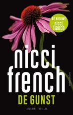 Nicci French - De gunst, Ophalen of Verzenden, Zo goed als nieuw, Nederland