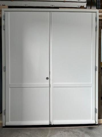 EXCLUSIEVE HARDHOUTEN GARAGE / MAGAZIJN DEUREN  beschikbaar voor biedingen