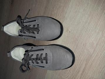 Waldläufer, taupe kleur, maat 38,5, wijdte K beschikbaar voor biedingen