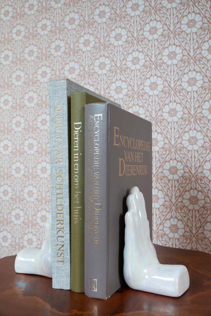 Vintage boekensteunen handen keramiek parelmoer, Antiek en Kunst, Kunst | Designobjecten, Ophalen of Verzenden