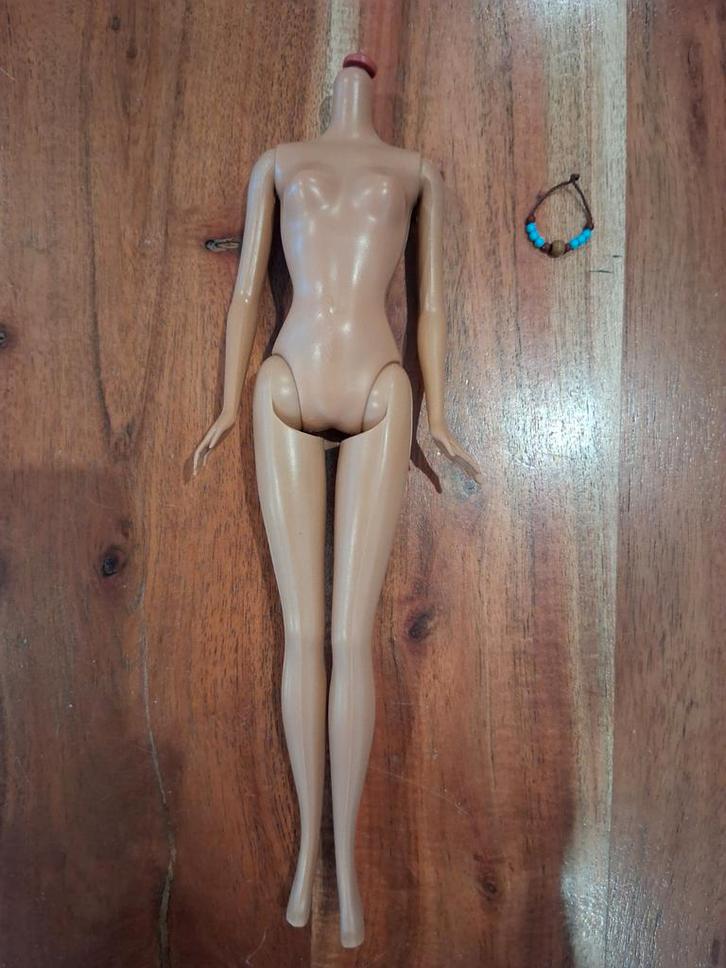 Barbie California Girl lichaam 2002, Antiek en Kunst, Kunst | Beelden en Houtsnijwerken, Ophalen of Verzenden