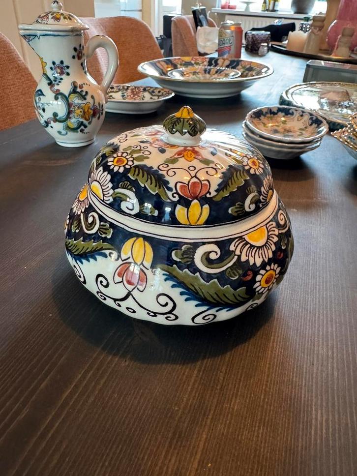 Makkum handbeschilderde voorraadpot / koektrommel met deksel, Antiek en Kunst, Antiek | Vazen, Ophalen of Verzenden