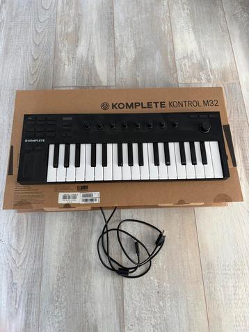 Native Instruments Komplete Kontrol M32 Mini Keyboard beschikbaar voor biedingen