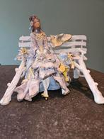 Porseleinen beeldje gesigneerd door Alfredo Guidi, Antiek en Kunst, Antiek | Keramiek en Aardewerk, Ophalen of Verzenden