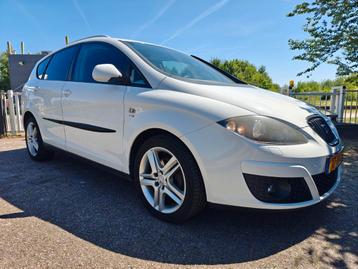 Seat Altea XL 1.2 TSI 77KW Stationwagon 2011 Wit Nieuwe APK  beschikbaar voor biedingen