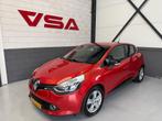 Renault Clio 0.9 TCe ECO Collection|Trekhaak|half leder|Clim, Auto's, Renault, Voorwielaandrijving, Gebruikt, 540 kg, Met garantie (alle)